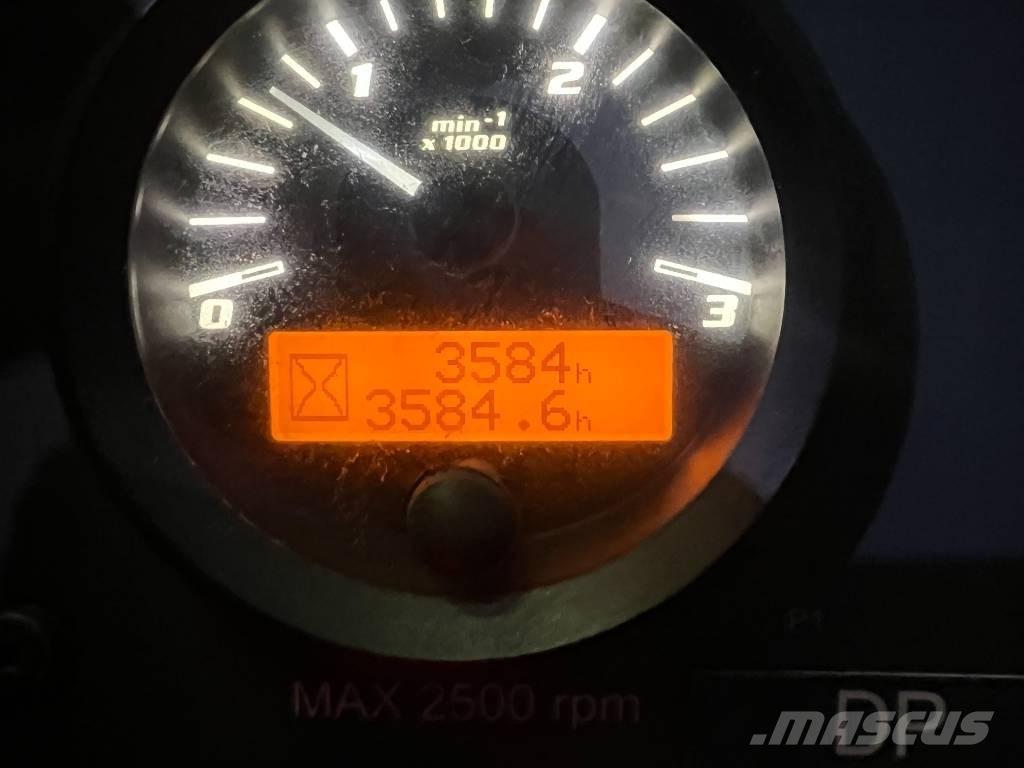 Sandvik DT1130i 도로 굴착기