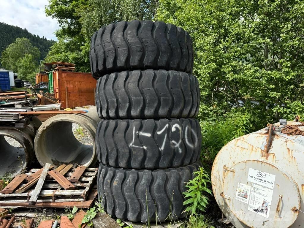 Goodyear 23,5R25 타이어, 휠 및 림