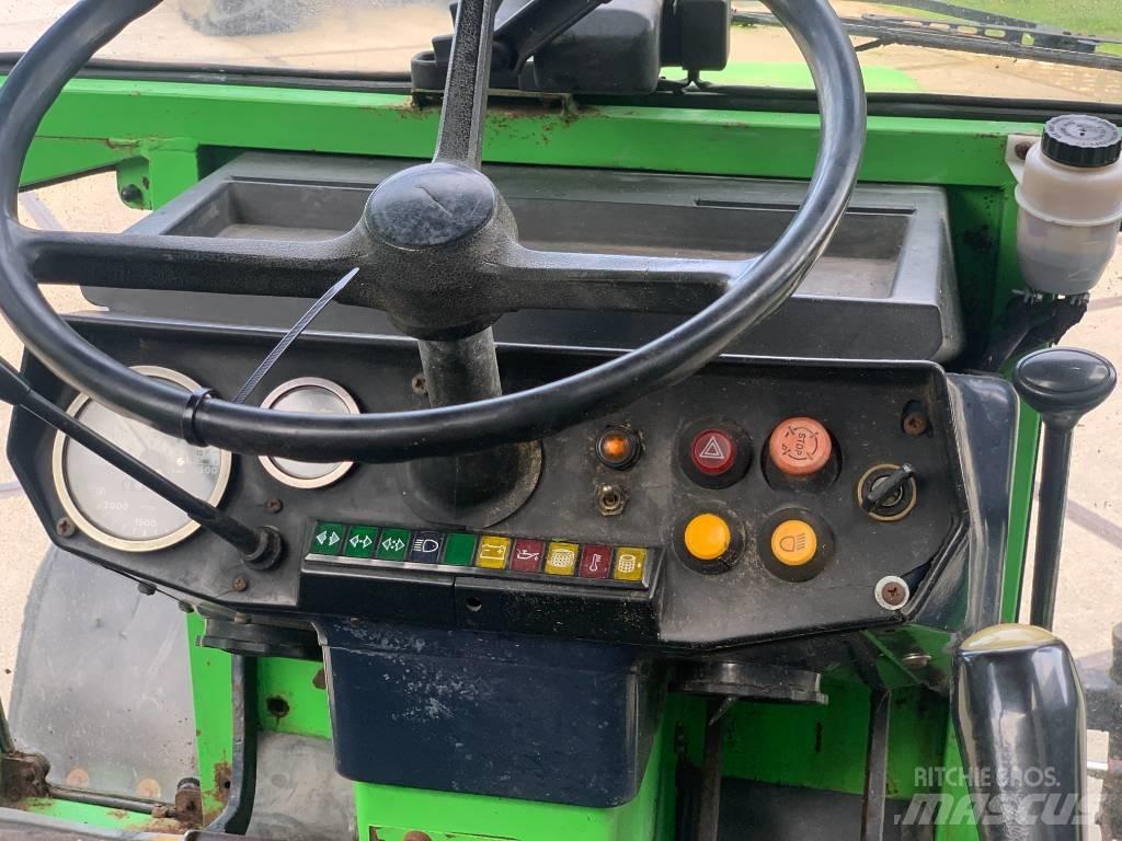Deutz-Fahr D7207C 트랙터