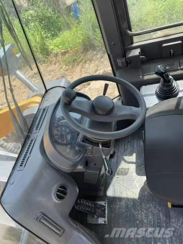 SDLG LG 956L  휠로우더