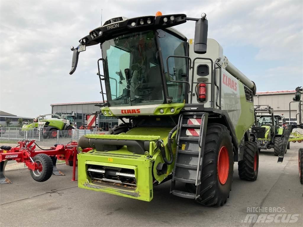 CLAAS Trion 520 콤바인 수확기