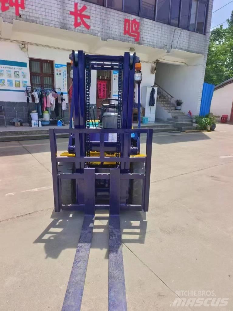 Komatsu FD 30 디젤 지게차