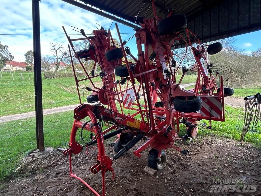 Kuhn GF8702 갈퀴 및 테더