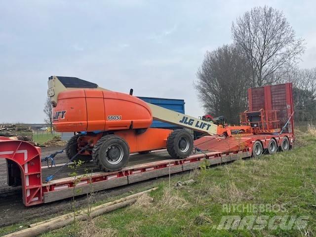 JLG 660 SJ 견인식 전동이동 리프트