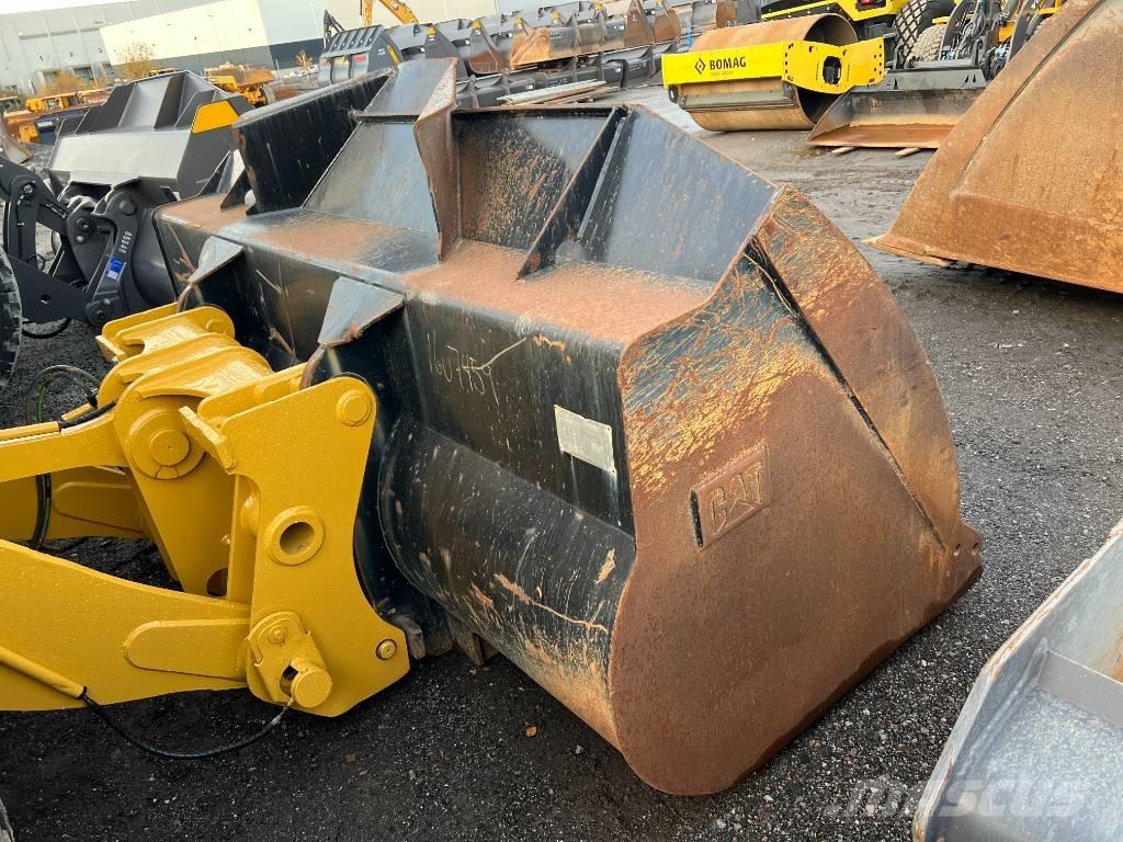 CAT 938M  휠로우더