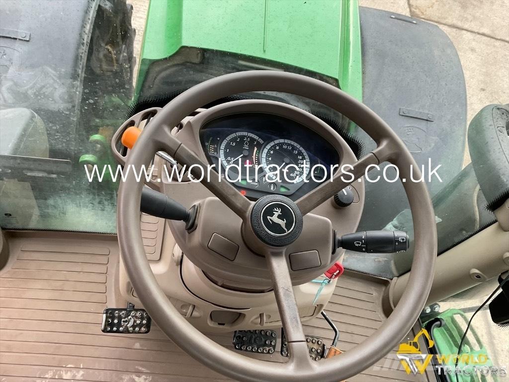 John Deere 6215 R 트랙터