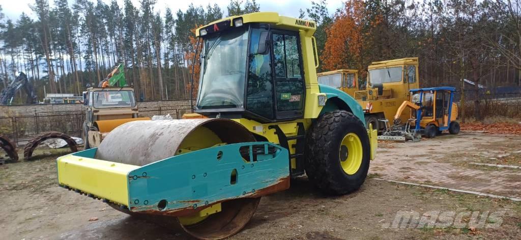 Ammann ASC 110 D 싱글 드럼 롤러
