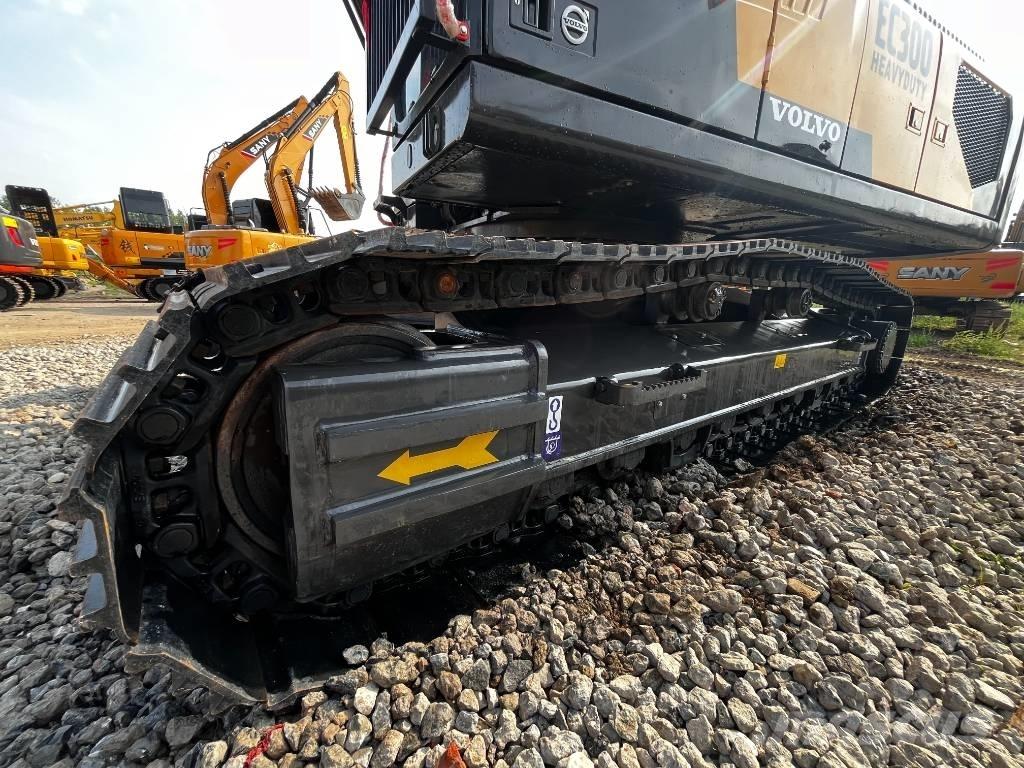 Volvo EC 300 D L 대형 굴삭기 29톤 이상