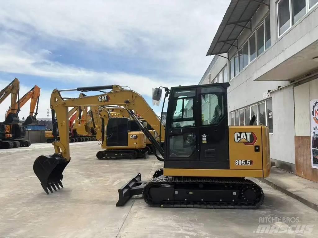 CAT 305.5 소형 굴삭기 7톤 미만
