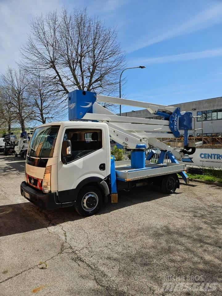 Socage DA 320 트럭 탑재 고소작업대