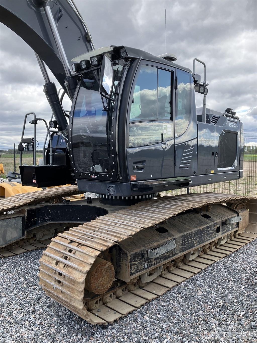 Liebherr R924 대형 굴삭기 29톤 이상