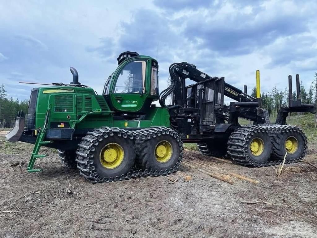John Deere 1910 원목 포워더