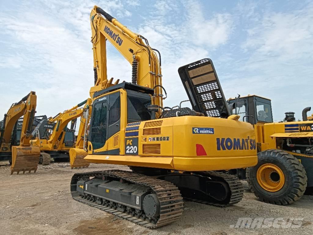 Komatsu PC 220-8 대형 굴삭기 29톤 이상