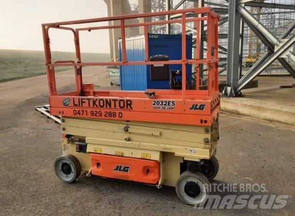 JLG 2032 ES 가위형 리프트
