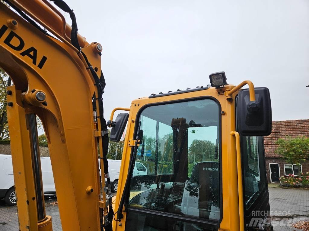 Hyundai Robex 25-9 소형 굴삭기 7톤 미만