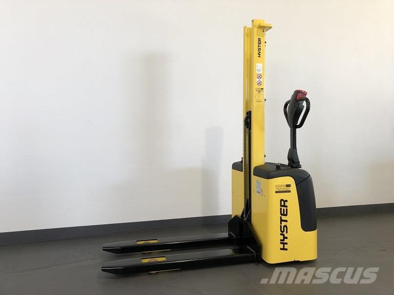 Hyster SC1.0 보행식 리치 지게차