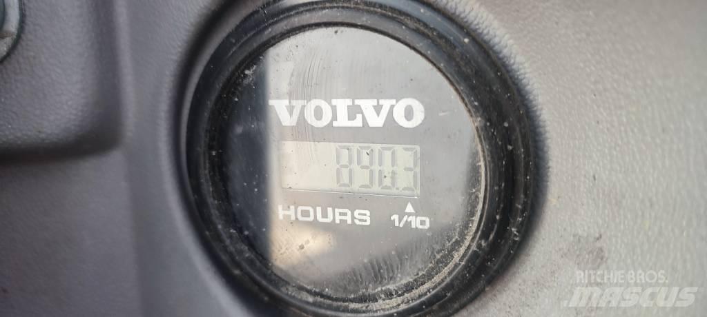Volvo EW60E  휠 굴삭기