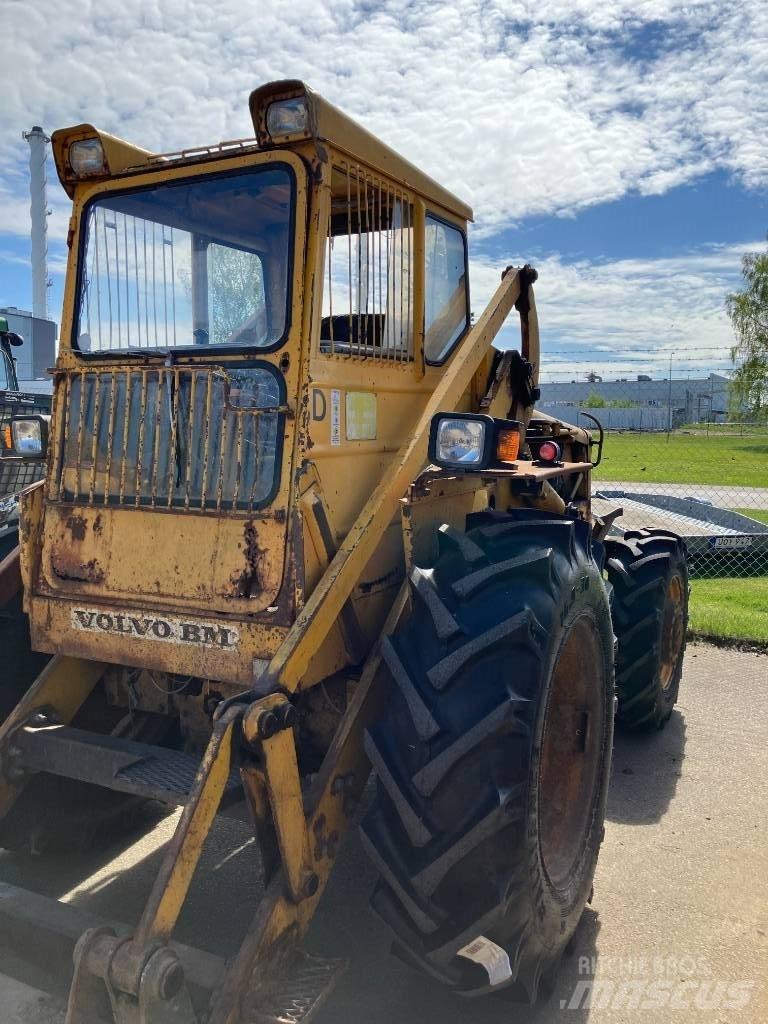 Volvo BM 641 프론트 로더 및 굴착기