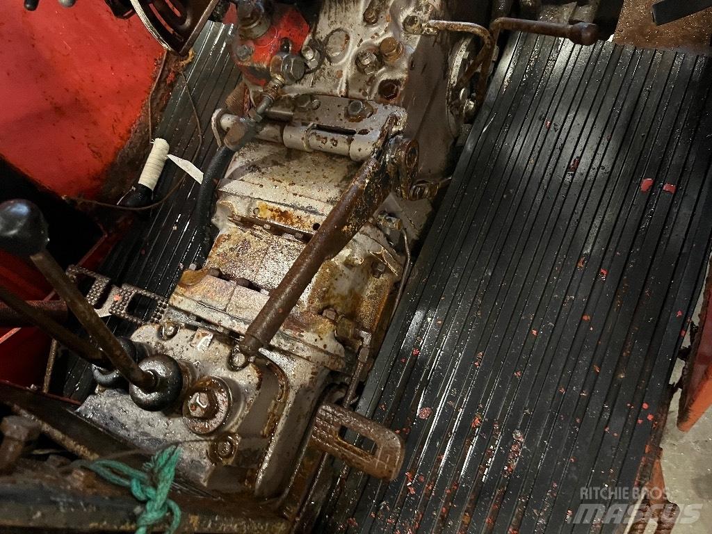Massey Ferguson 168 트랙터