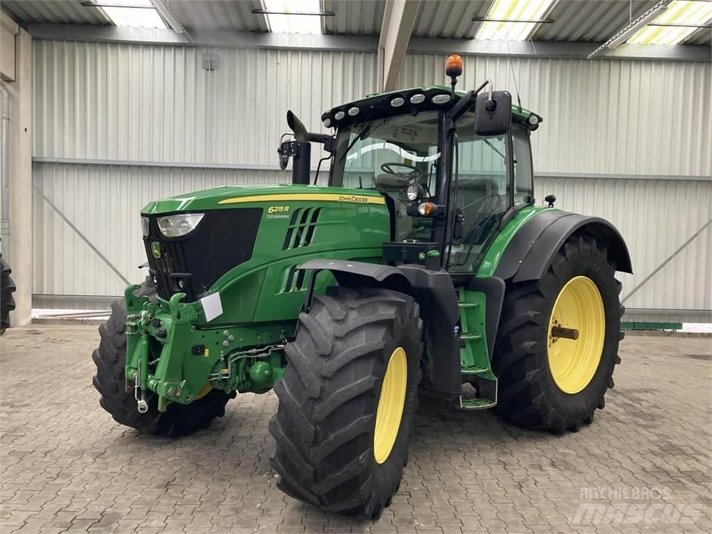 John Deere 6215R 트랙터