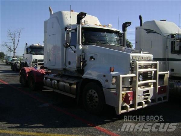 Mack Trident 트랙터 유닛