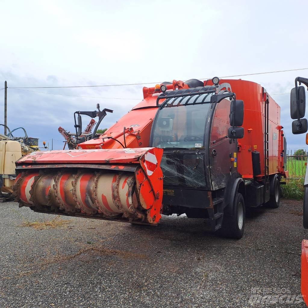 Kuhn SPW 27 믹서 피더
