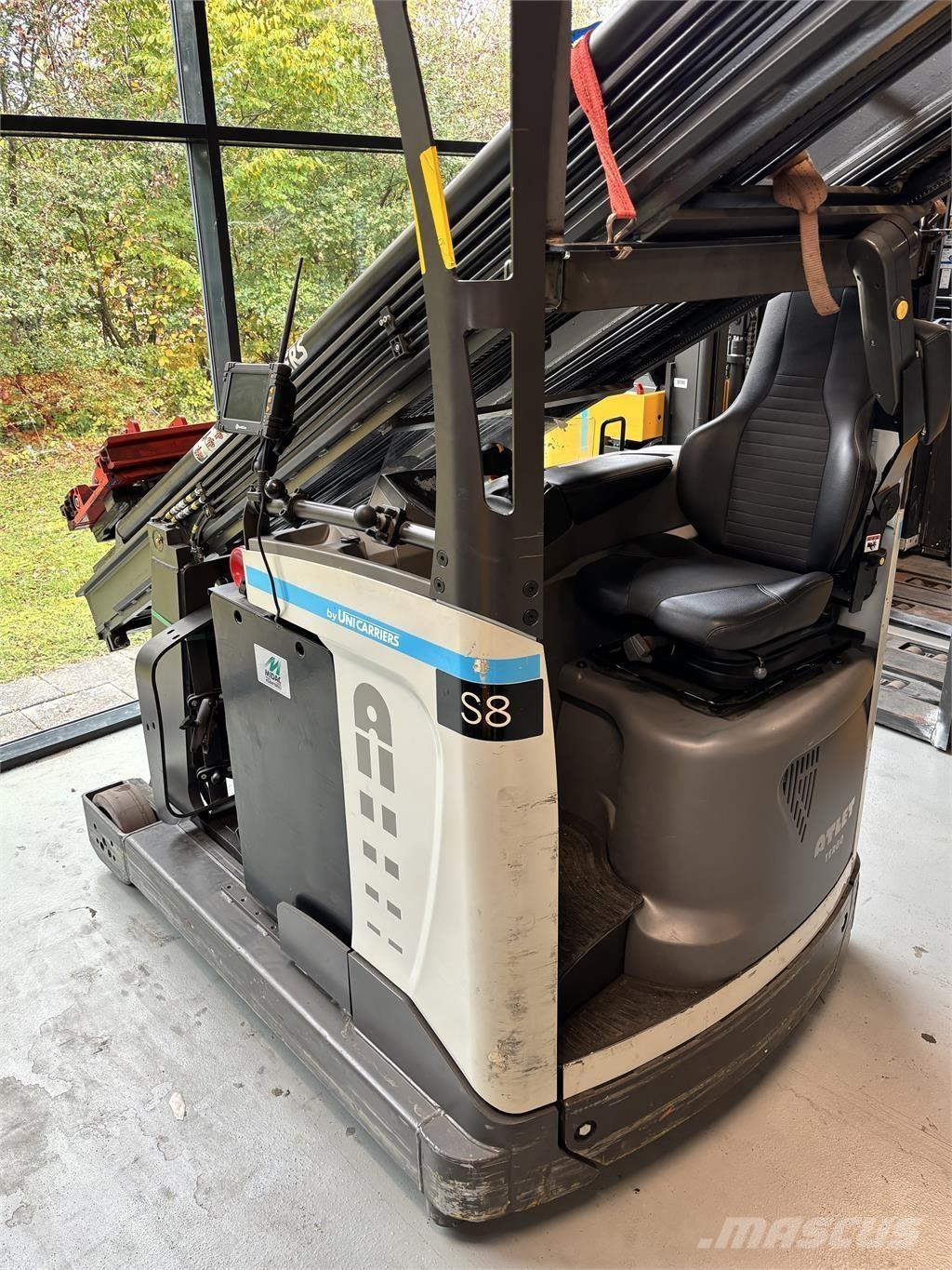 Atlet UHD200 리치 트럭