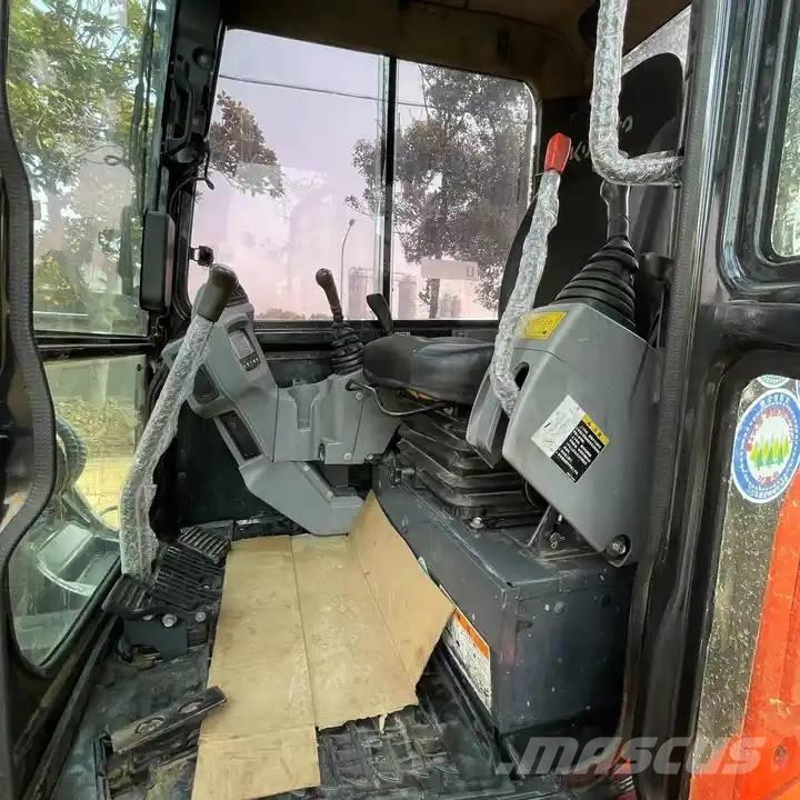 Kubota KX165-5 소형 굴삭기 7톤 미만