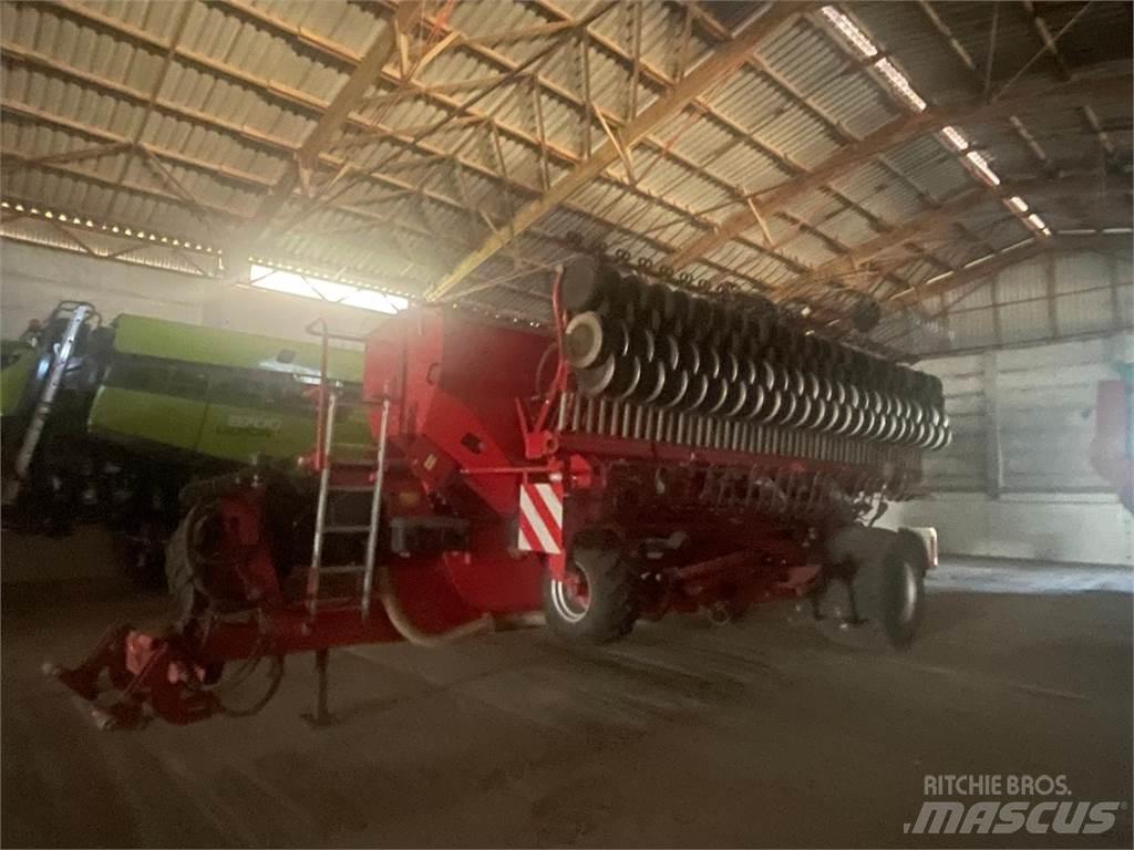 Kverneland DG 1200 드릴