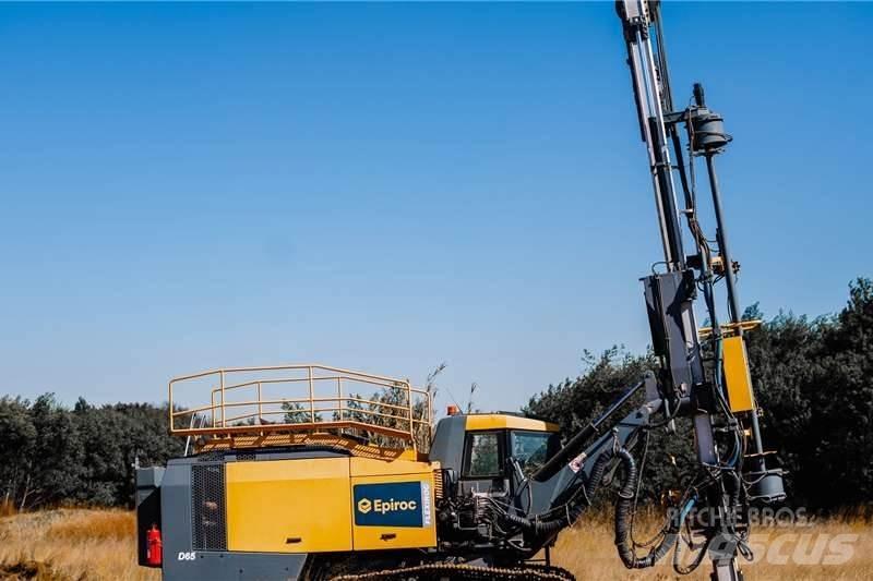 Atlas Copco D65 도로 굴착기