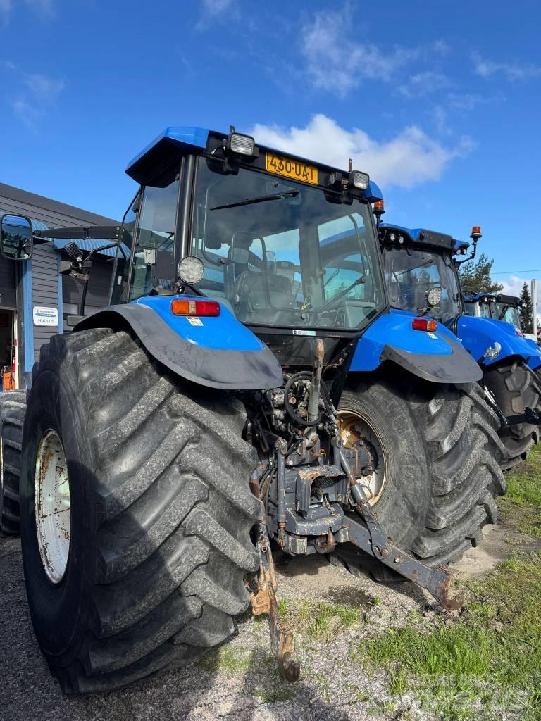 New Holland TS110 트랙터