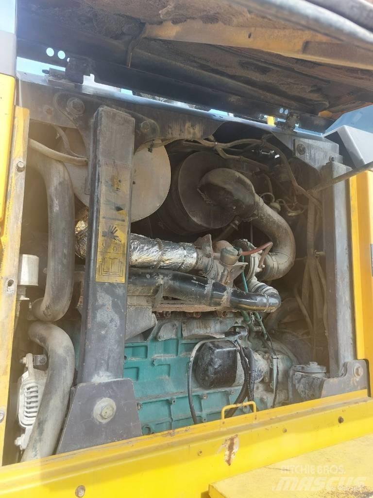 Volvo G 946 그레이더