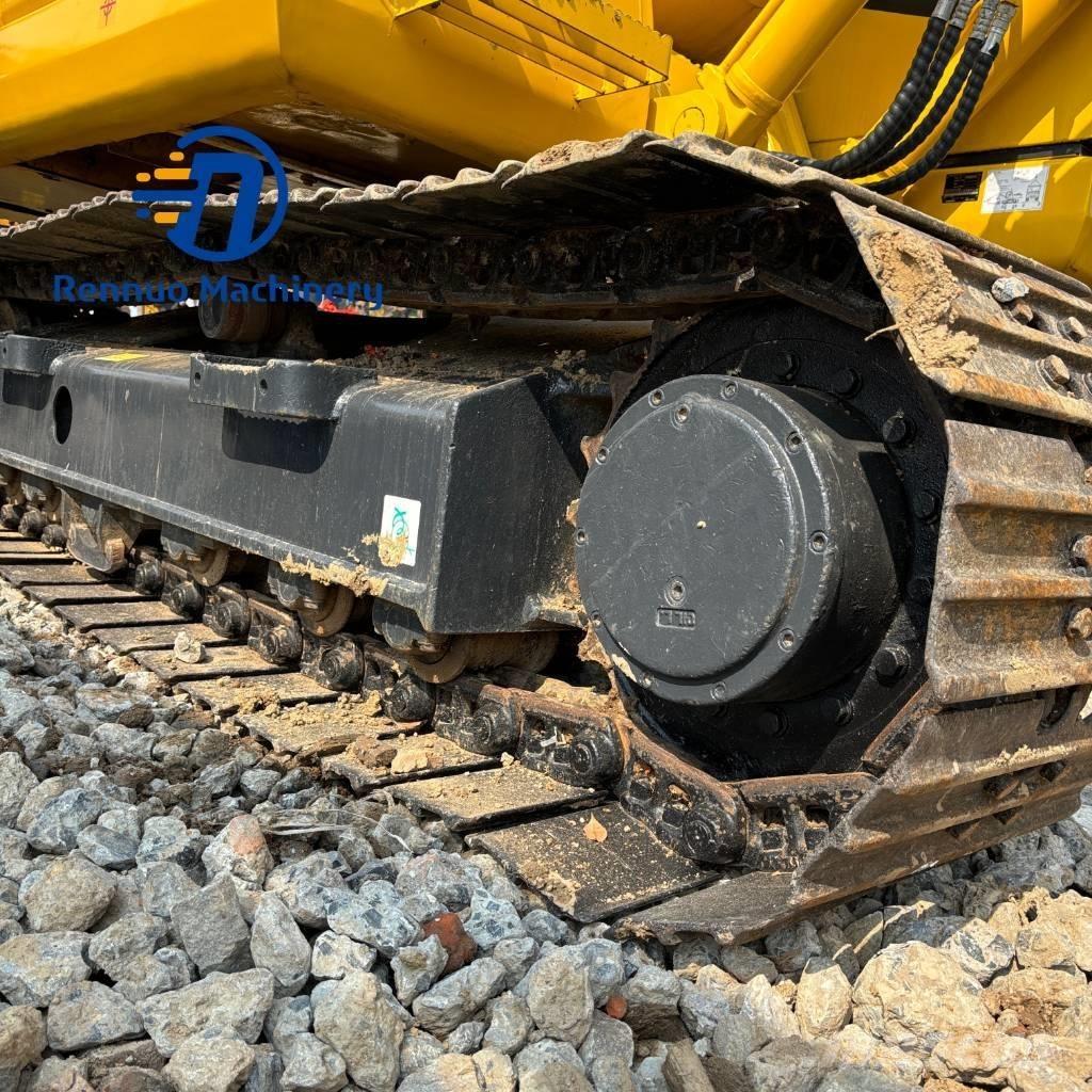Komatsu PC 130 대형 굴삭기 29톤 이상