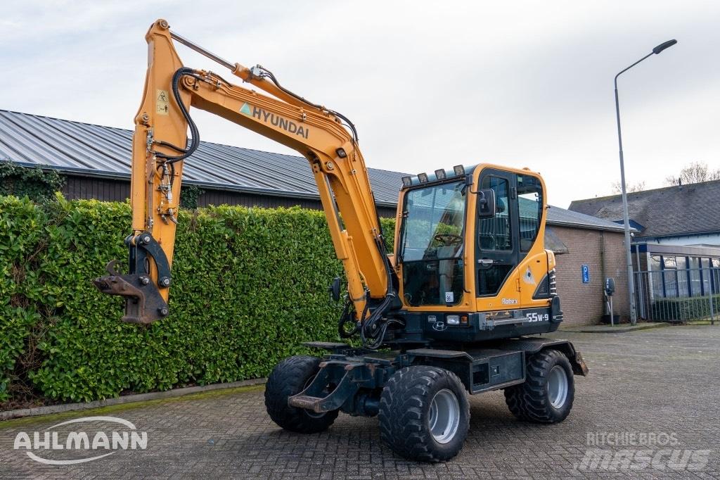 Hyundai R55W-9A  휠 굴삭기