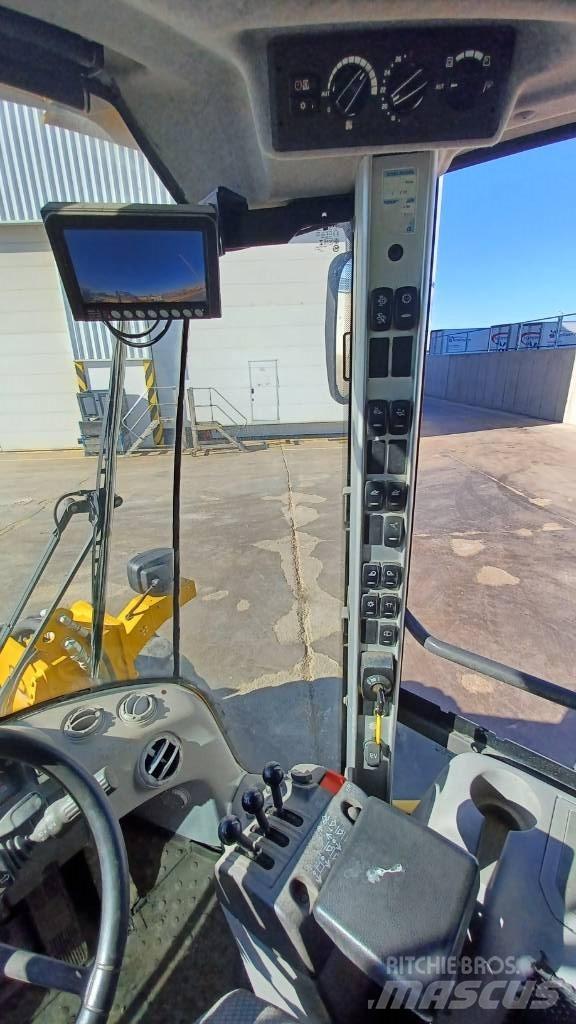 Volvo L 90 H  휠로우더