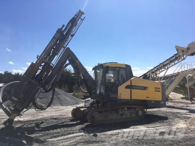Atlas Copco T 40 도로 굴착기