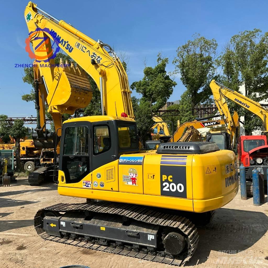 Komatsu PC 200 대형 굴삭기 29톤 이상