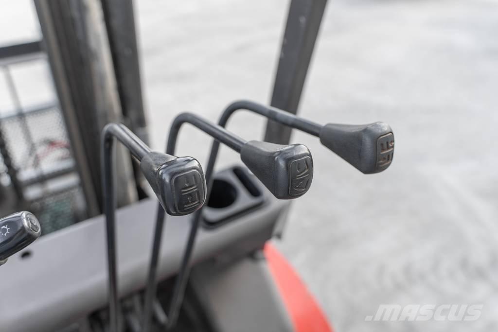 Manitou ME 425 전동 지게차