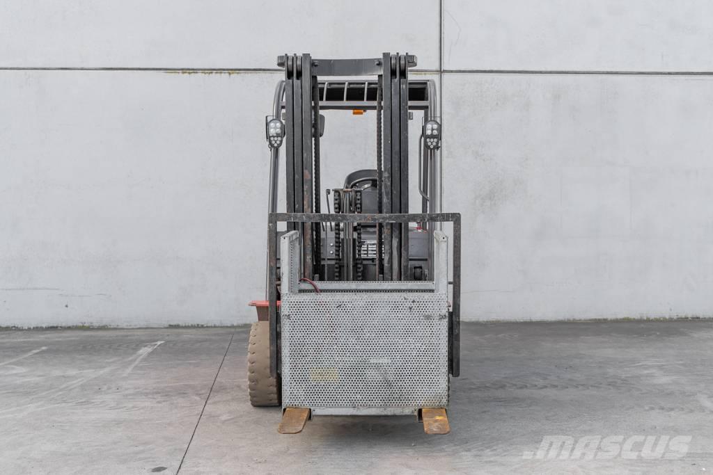 Manitou ME 425 전동 지게차