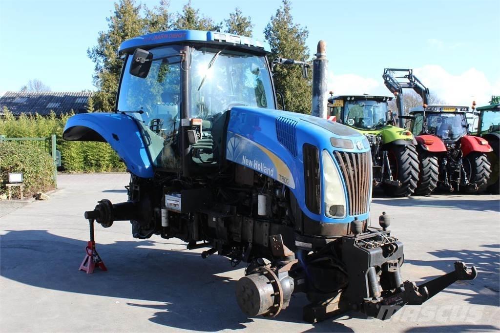 New Holland T8020 트랙터