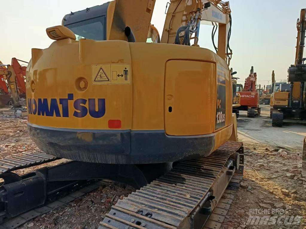 Komatsu PC138 중형굴삭기 7톤-28톤