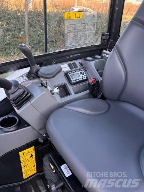 Bobcat E 35z 소형 굴삭기 7톤 미만