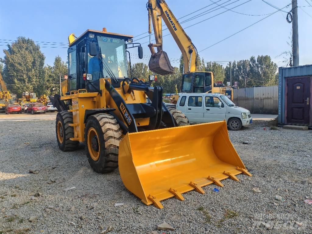 XCMG WZ30-25 백호로더