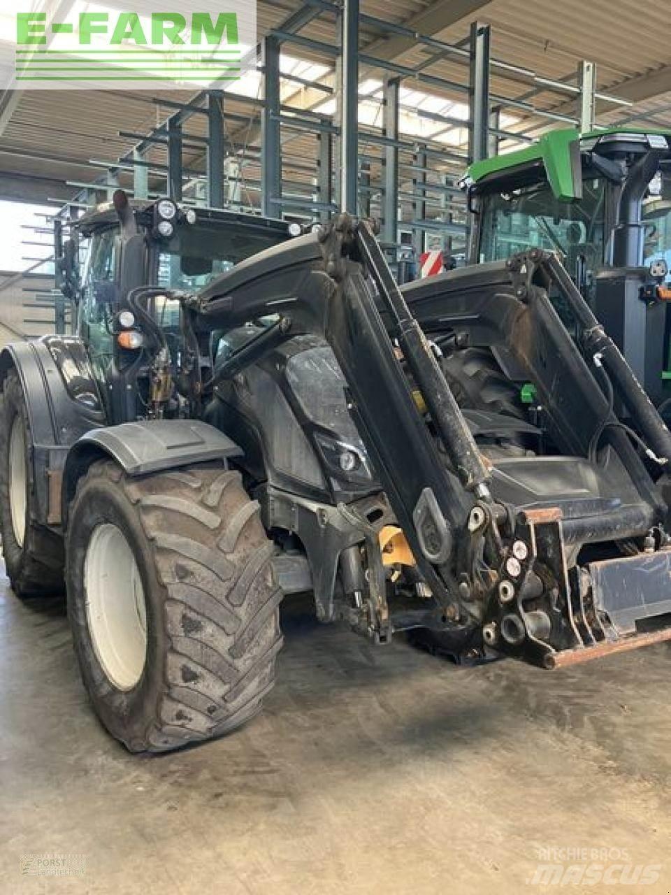 Valtra n174 트랙터