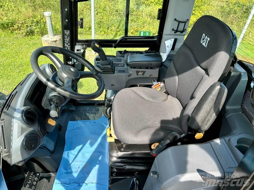 CAT 906 NG  휠로우더