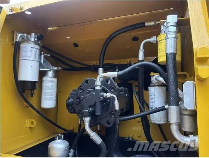 Volvo EC210D 대형 굴삭기 29톤 이상