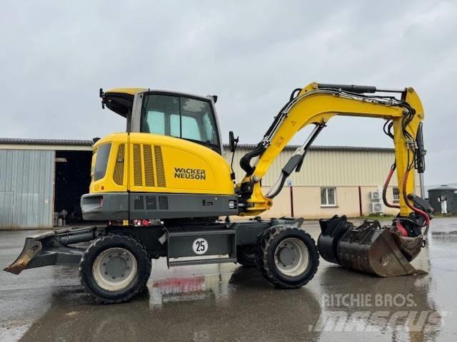 Wacker Neuson EW 65  휠 굴삭기