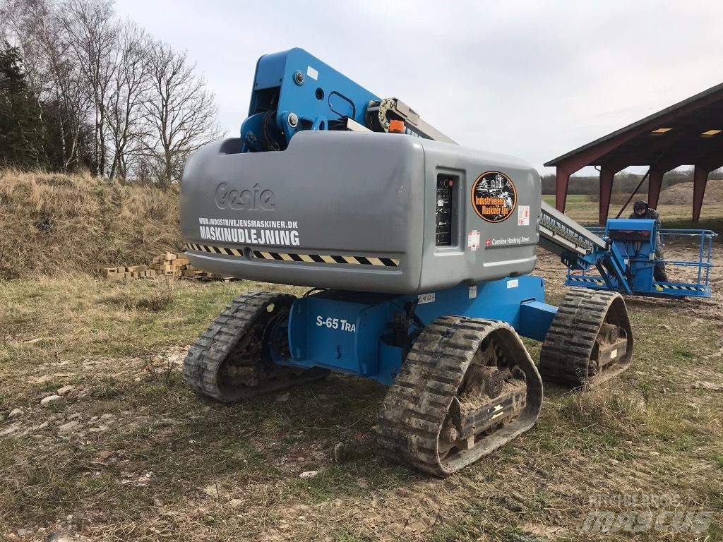 Genie S 65 Trax 견인식 전동이동 리프트