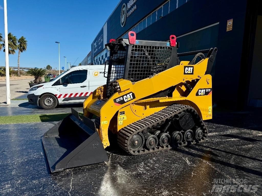CAT 257 B 궤도식 로우더