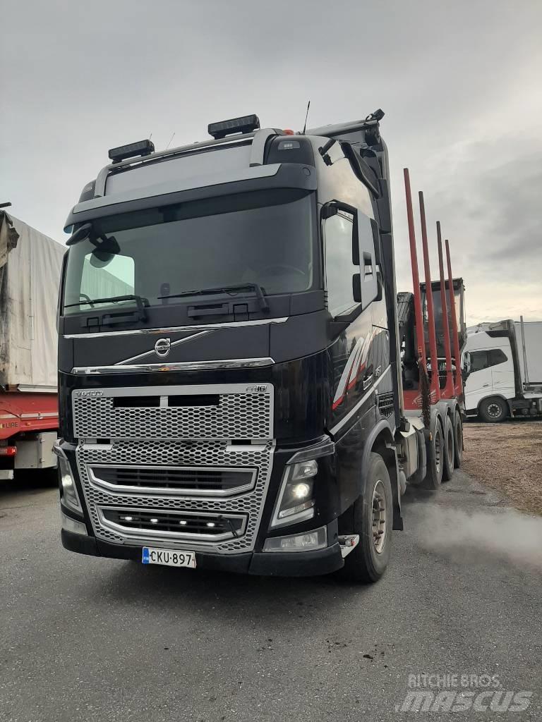Volvo FH 16 목재 트럭